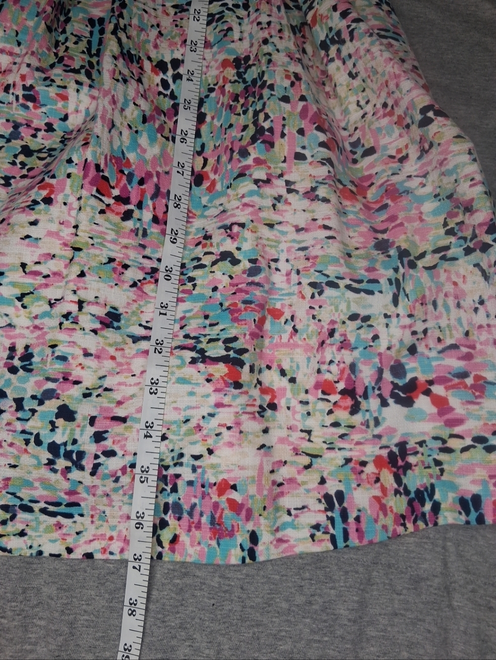 Guess Cocktail Dress Multicolor Sleeveless Smocked Sides Gold Zip Detail Size 12 - Picture 14 of 16